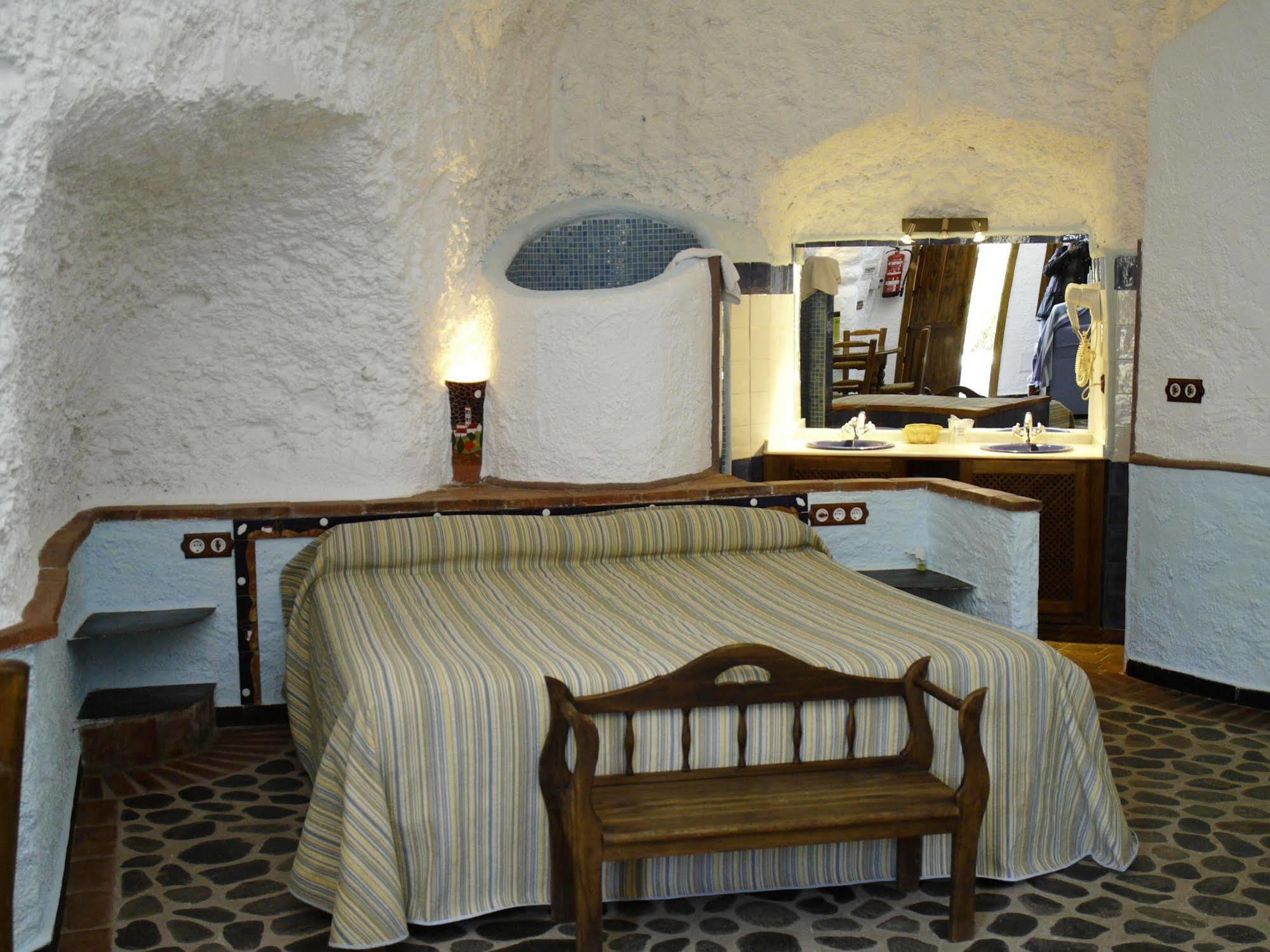 Cuevas Del Zenete Apartamento Alcudia de Guadix Quarto foto